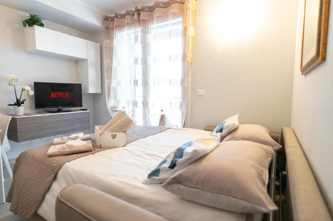 New Loano Elegante ☆☆☆☆☆ A 150 Mt Dal Mare Apartment Luaran gambar