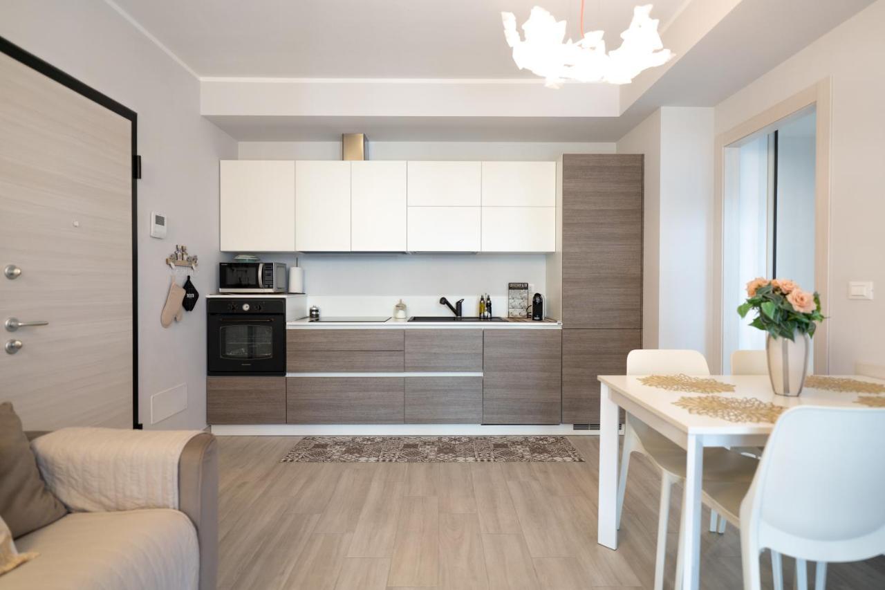 New Loano Elegante ☆☆☆☆☆ A 150 Mt Dal Mare Apartment Luaran gambar
